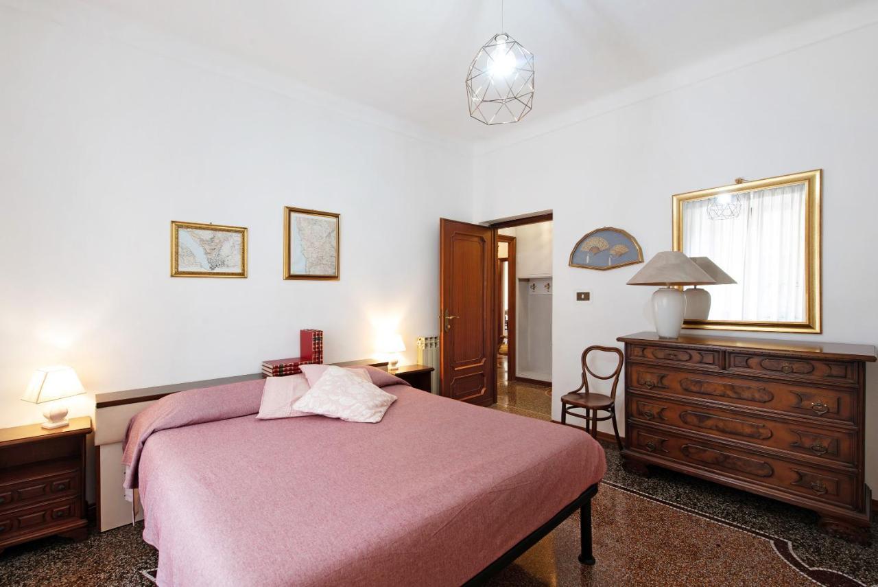 Dolphin House Apartamento *